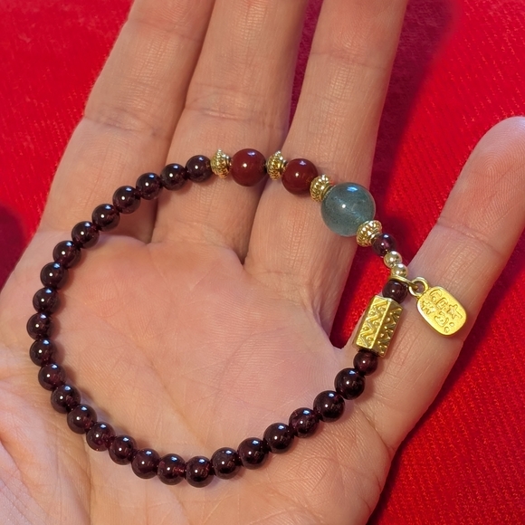 Chinese Gold and Purple Beaded Bracelet - Picture 2 of 3